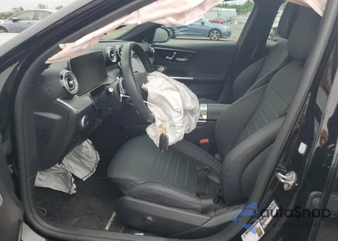 2023 Mercedes-Benz C 300 4Matic z USA, uszkodzony, nr VIN W1KAF4HB6PR142798